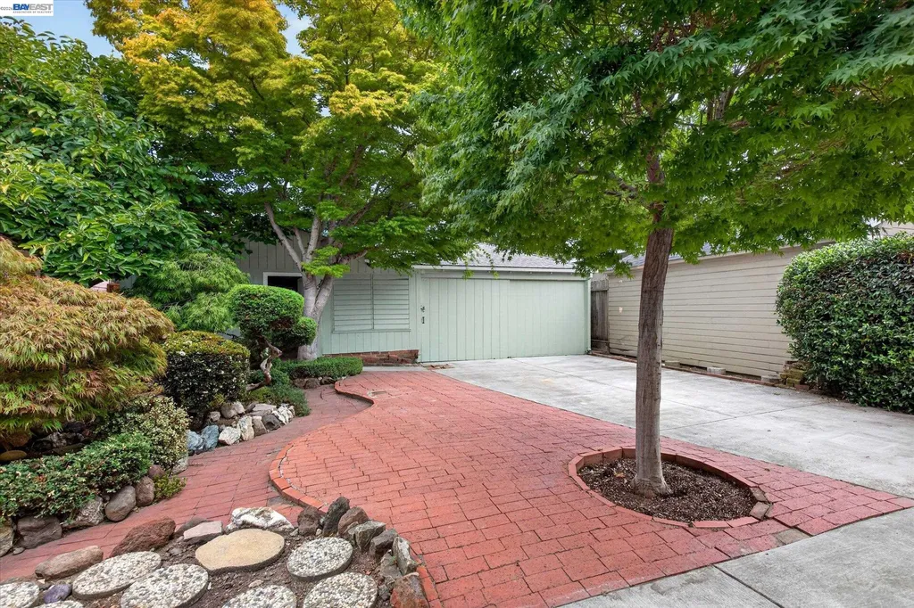 1075 Durant Avenue San Leandro CA 94577