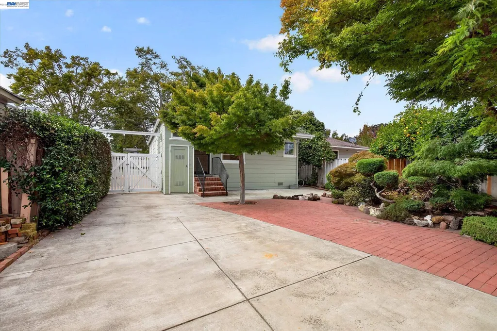 1075 Durant Avenue San Leandro CA 94577