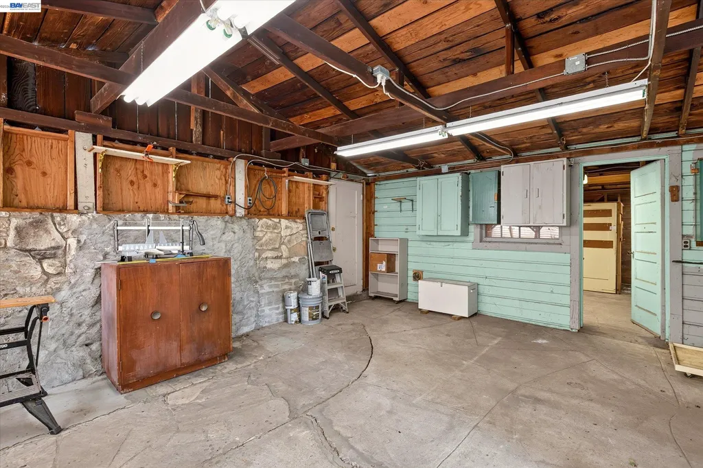 1075 Durant Avenue San Leandro CA 94577