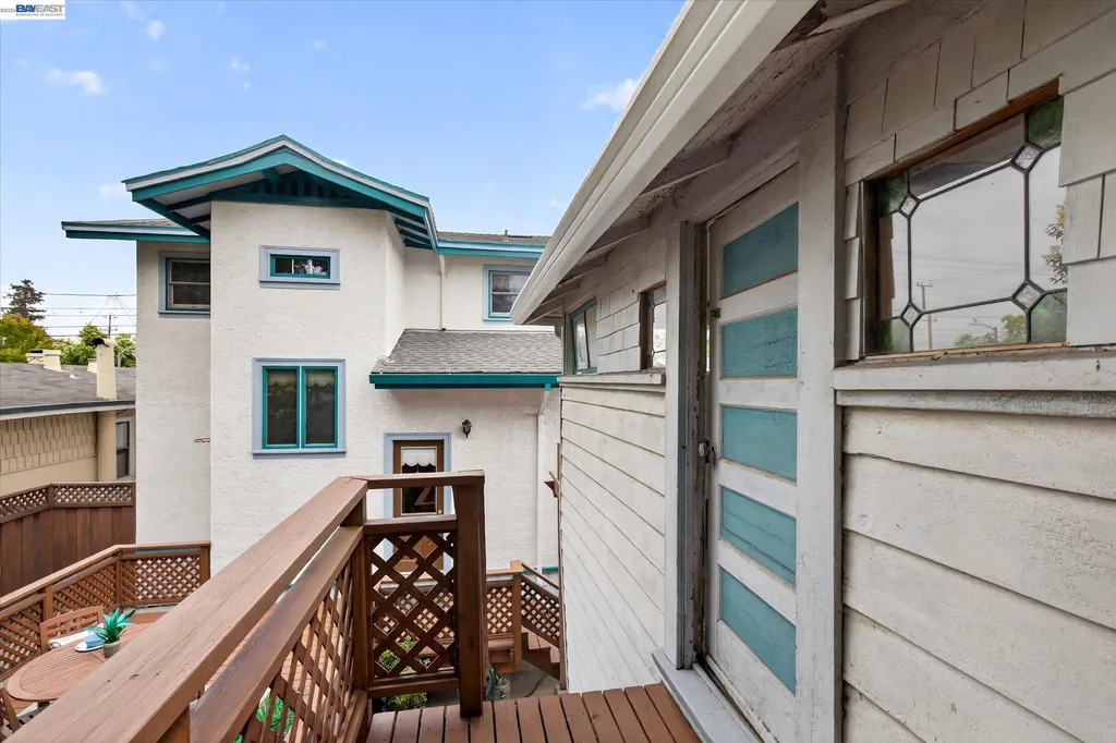 1639 Broadway Alameda CA 94501