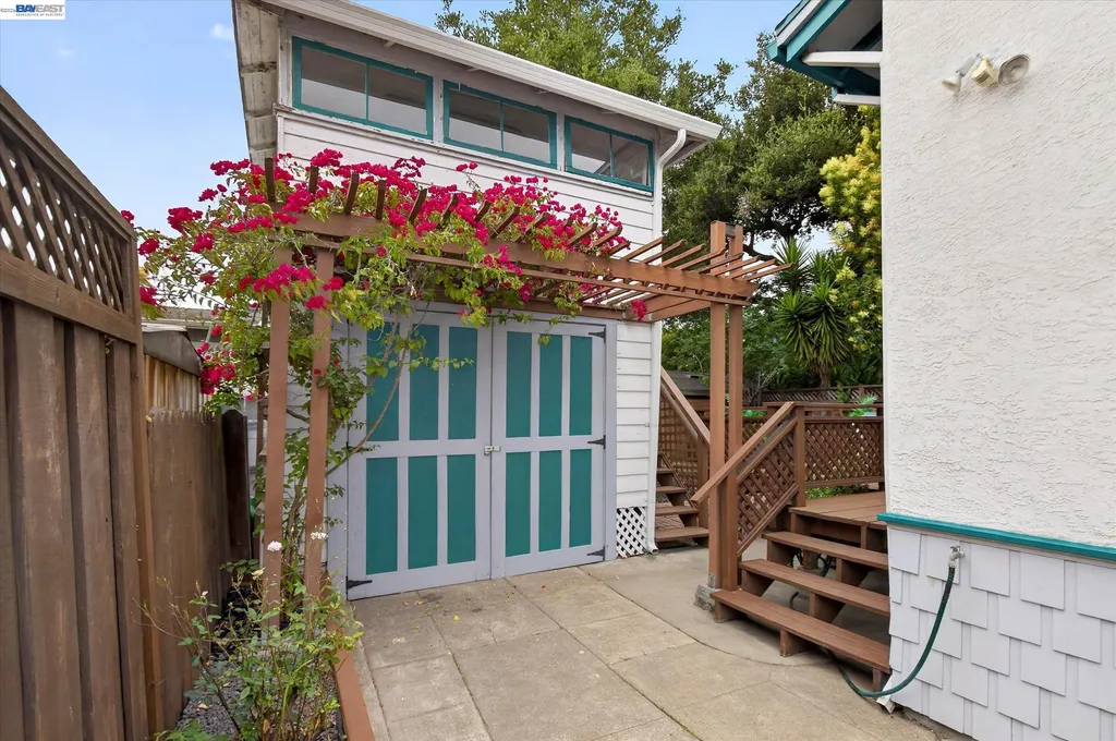 1639 Broadway Alameda CA 94501