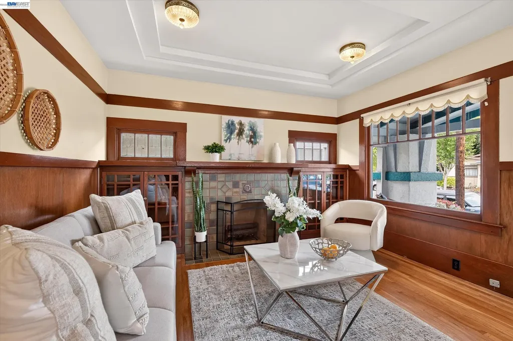 1639 Broadway Alameda CA 94501