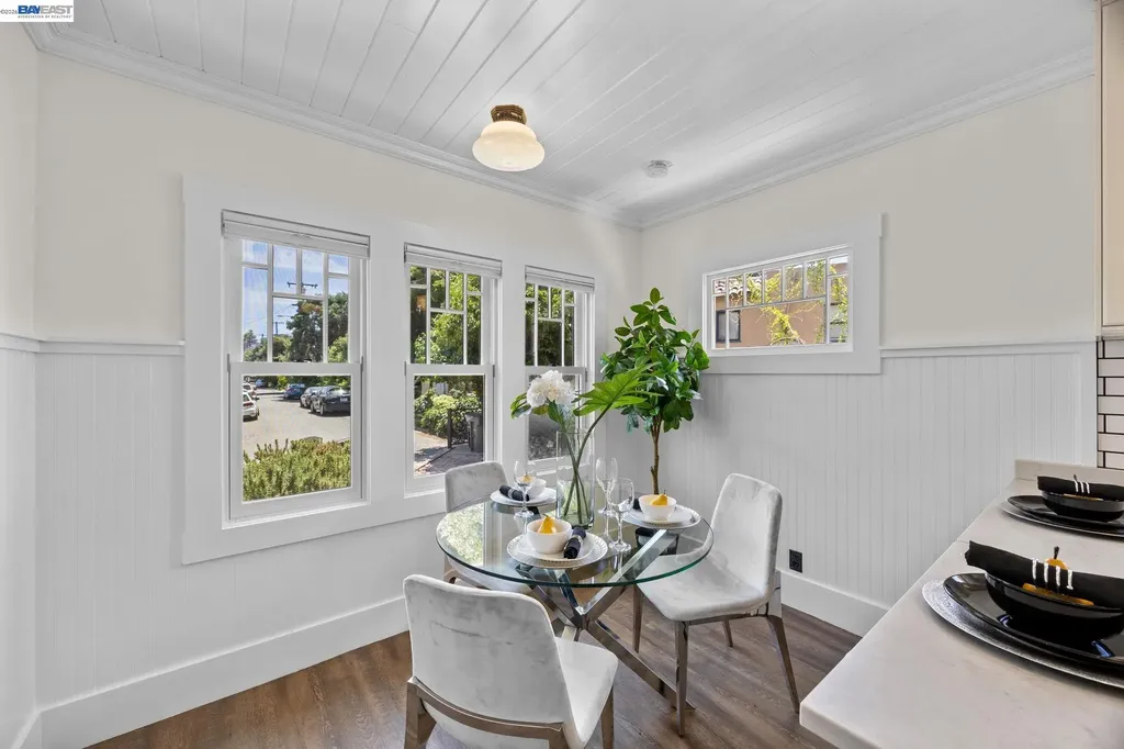 2521 Pleasant Street Oakland CA 94602