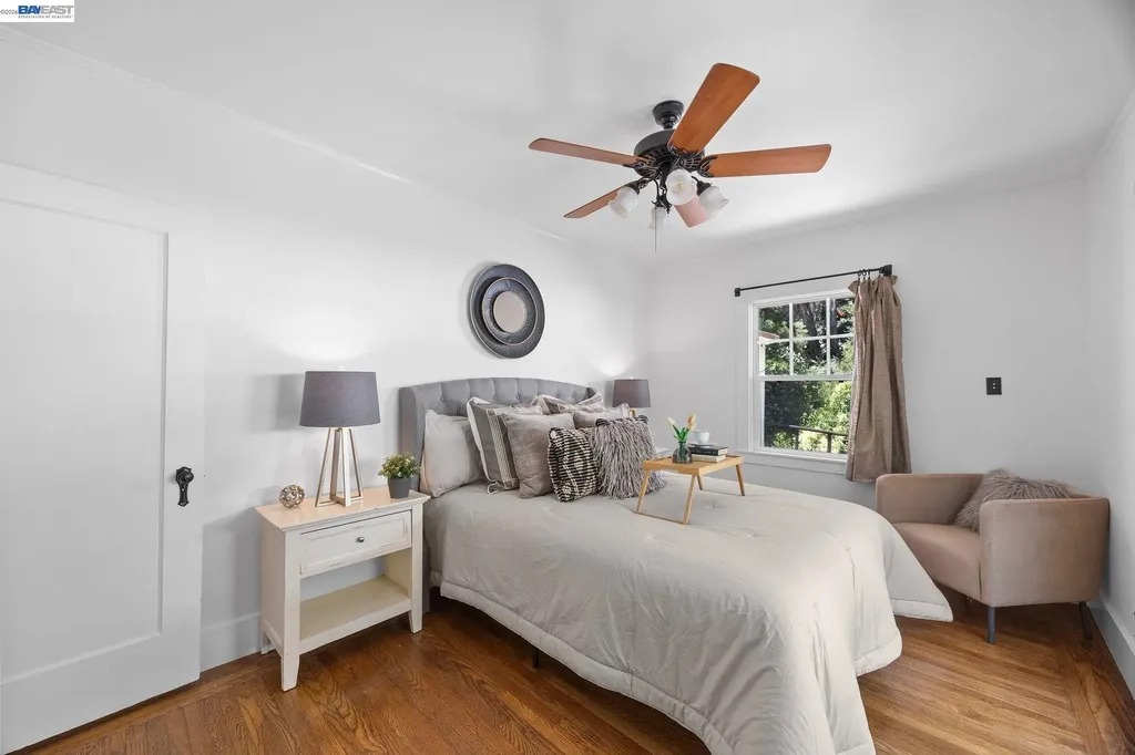 2521 Pleasant Street Oakland CA 94602