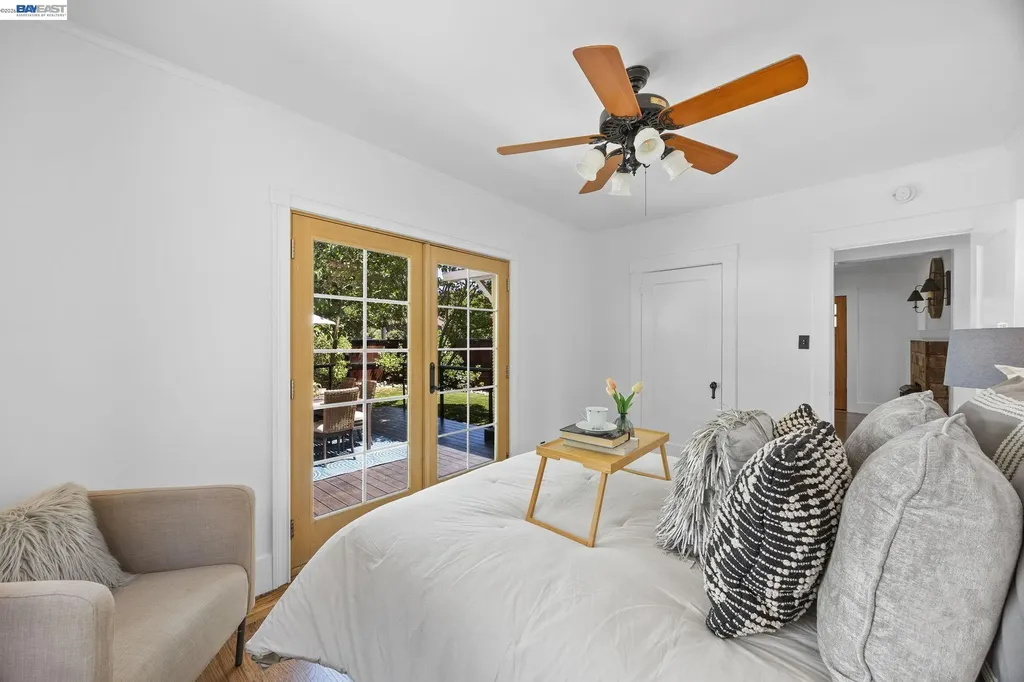 2521 Pleasant Street Oakland CA 94602