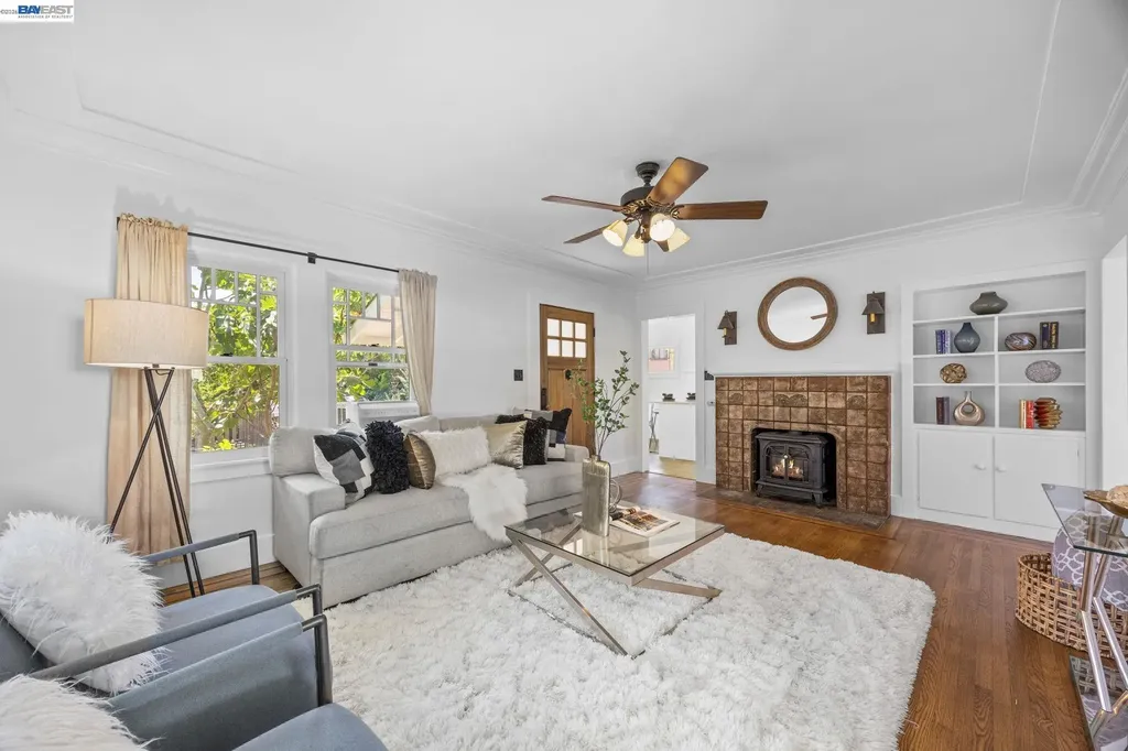 2521 Pleasant Street Oakland CA 94602