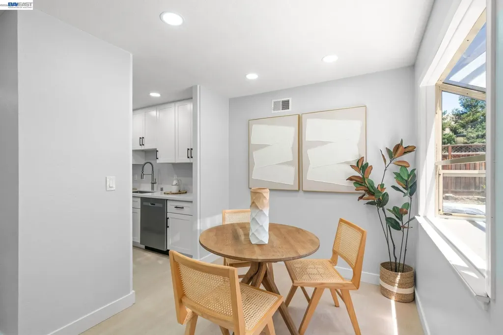 40130 Santa Teresa Common Fremont CA 94539