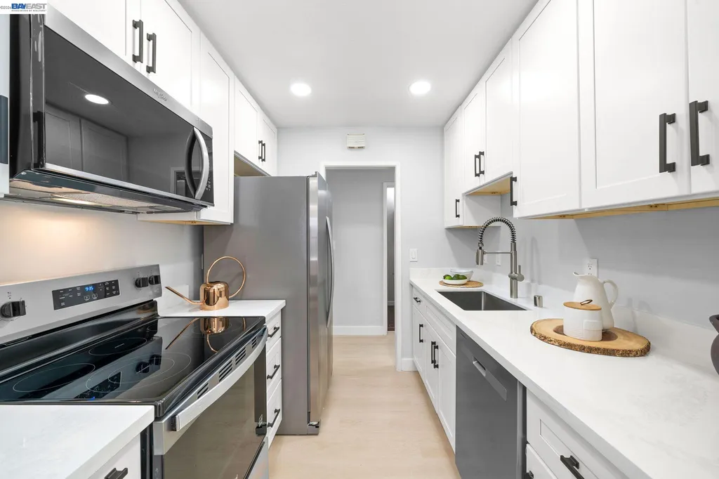 40130 Santa Teresa Common Fremont CA 94539
