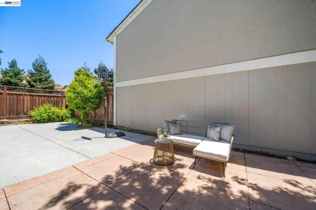 40130 Santa Teresa Common Fremont CA 94539