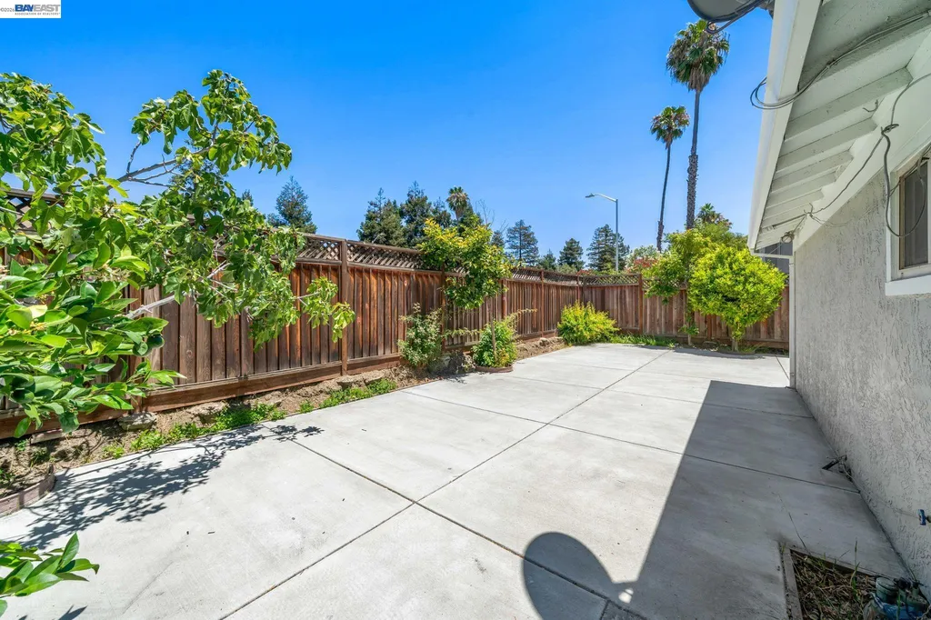 40130 Santa Teresa Common Fremont CA 94539