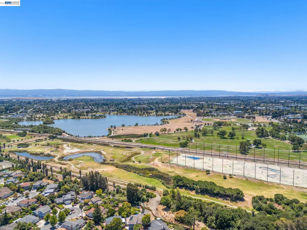 40130 Santa Teresa Common Fremont CA 94539
