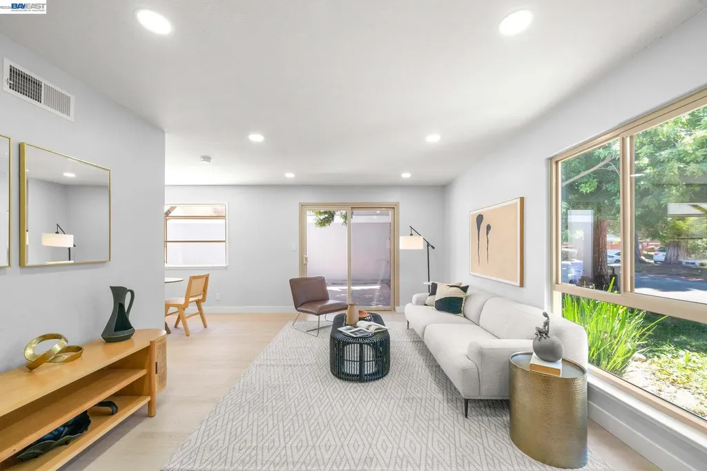 40130 Santa Teresa Common Fremont CA 94539