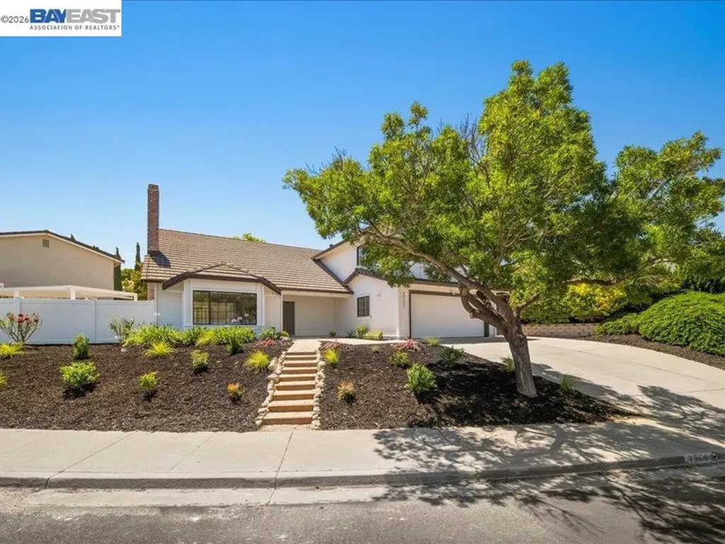 7966 Iglesia Drive Dublin CA 94568