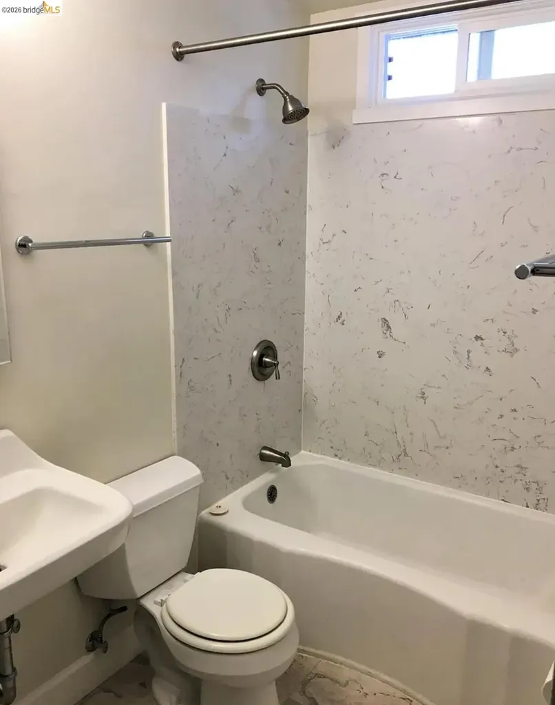 3207-3213 Ellis Street Berkeley CA 94703