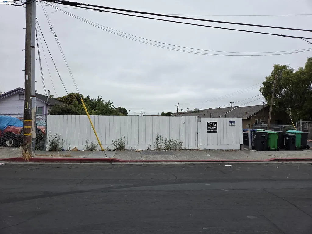 22329 Garden Avenue Hayward CA 94541