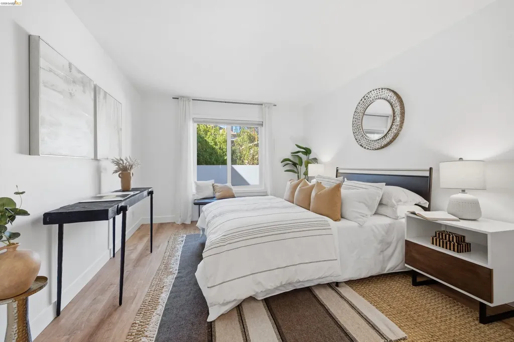 288 Whitmore Street Oakland CA 94611