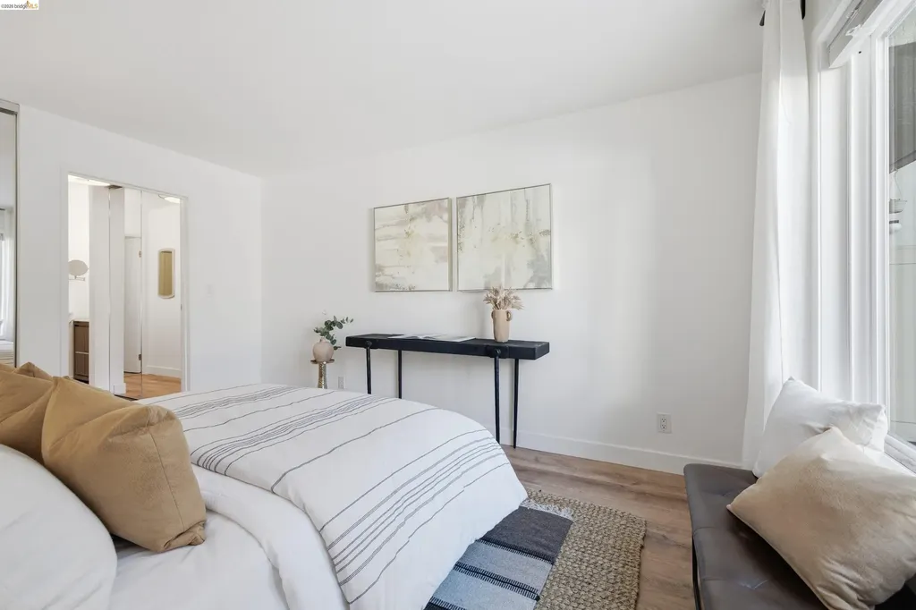 288 Whitmore Street Oakland CA 94611