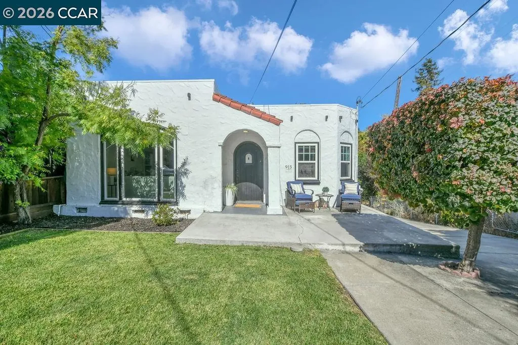 915 Brown Street Martinez CA 94595
