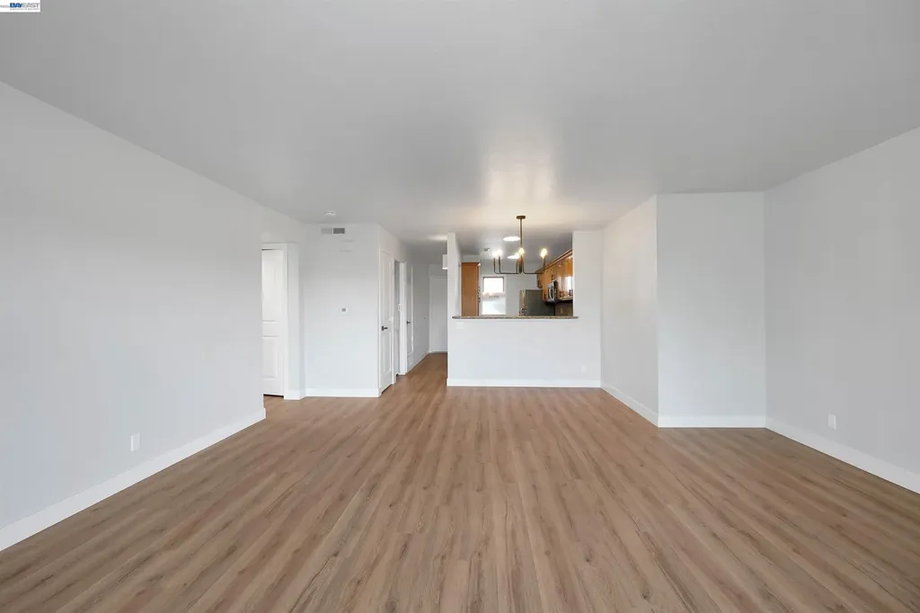 27949 Thornton Court Hayward CA 94544