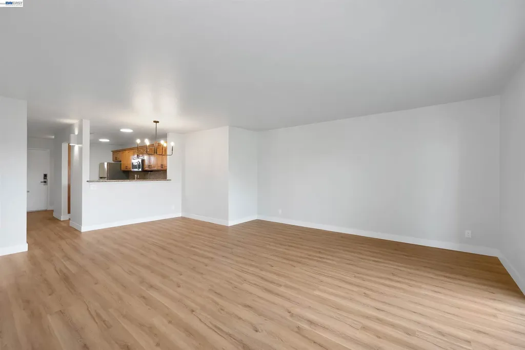 27949 Thornton Court Hayward CA 94544