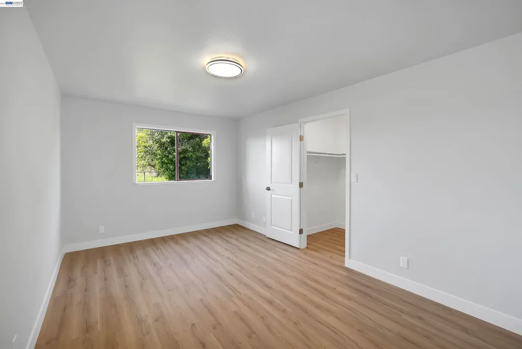 27949 Thornton Court Hayward CA 94544