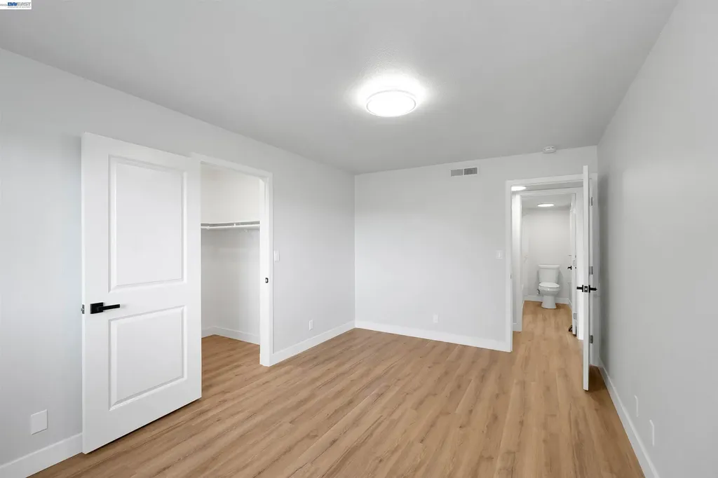 27949 Thornton Court Hayward CA 94544