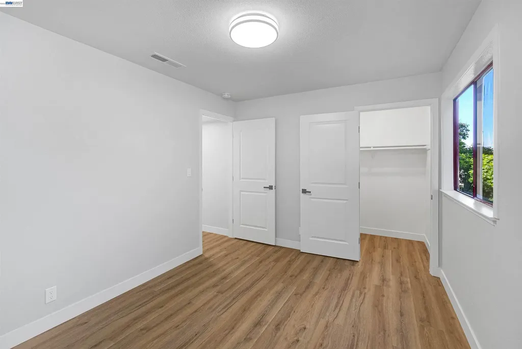 27949 Thornton Court Hayward CA 94544