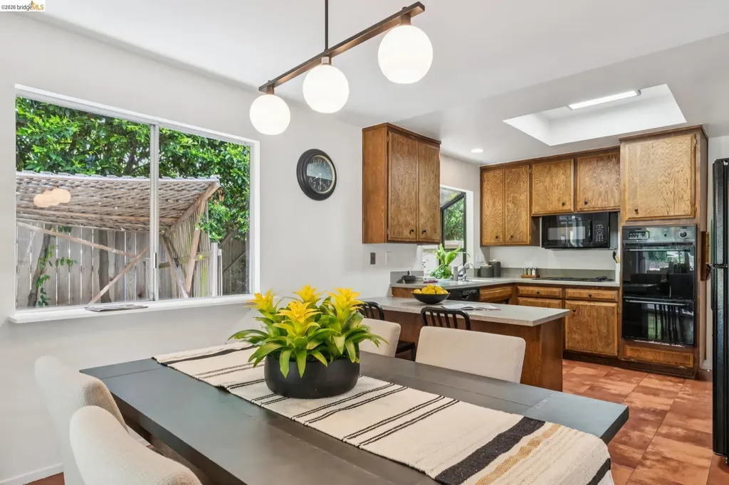 650 Marlesta Road Pinole CA 94564