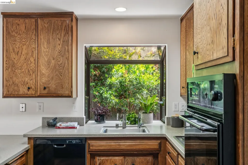 650 Marlesta Road Pinole CA 94564