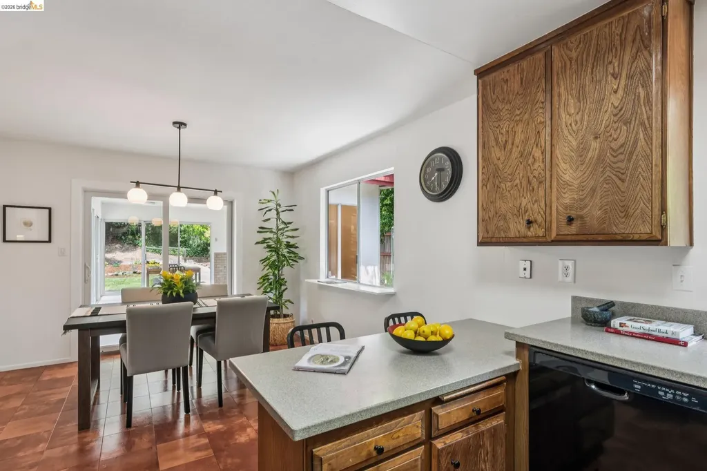 650 Marlesta Road Pinole CA 94564
