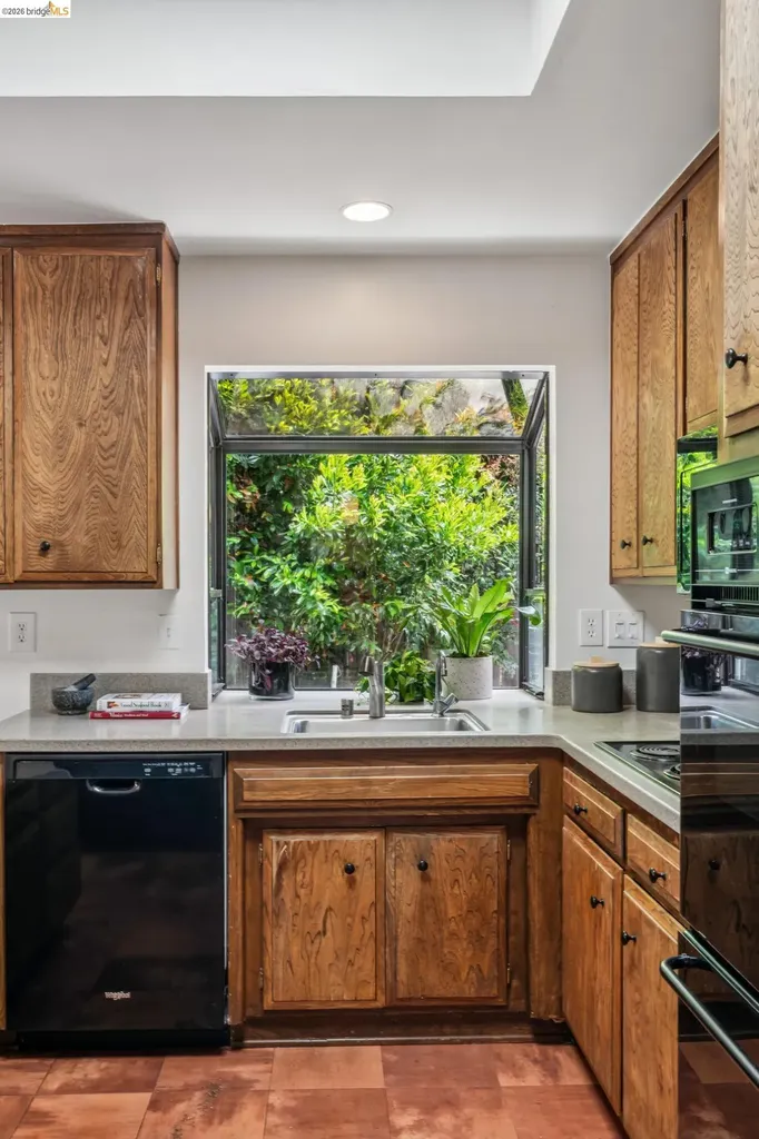 650 Marlesta Road Pinole CA 94564