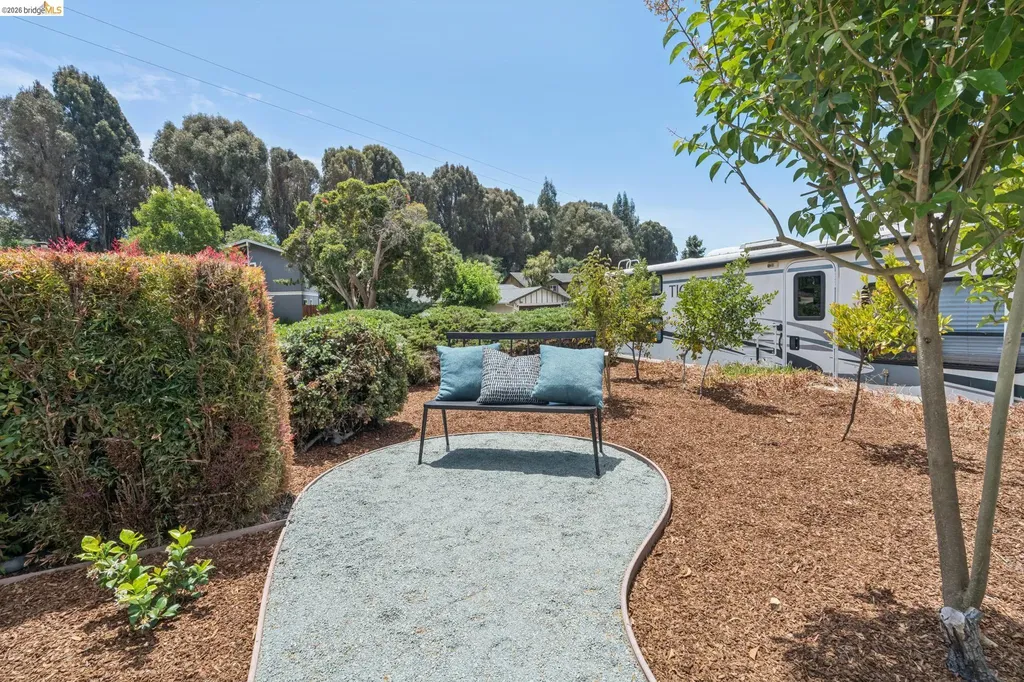 650 Marlesta Road Pinole CA 94564