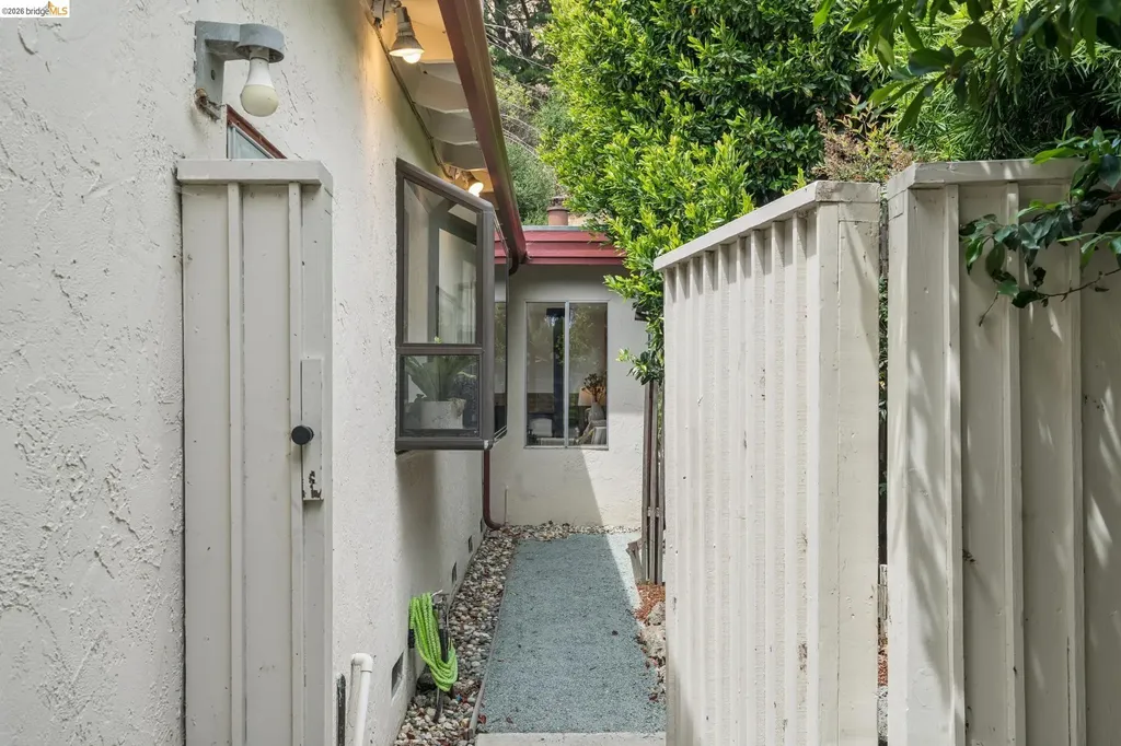 650 Marlesta Road Pinole CA 94564