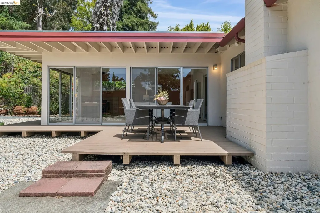 650 Marlesta Road Pinole CA 94564
