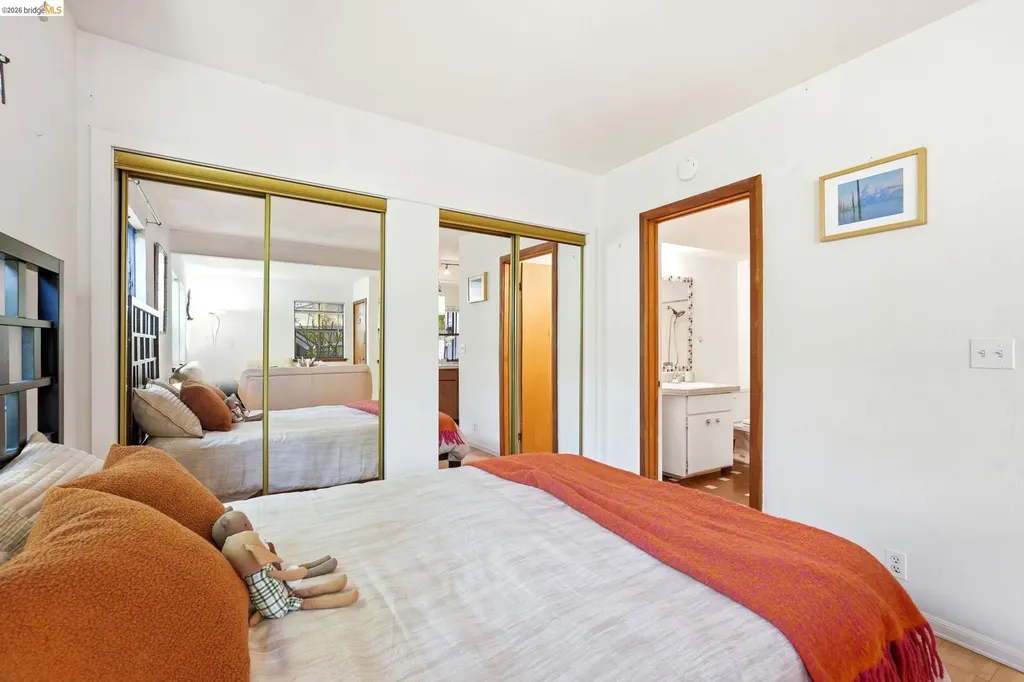 2915 Benvenue Avenue Berkeley CA 94705