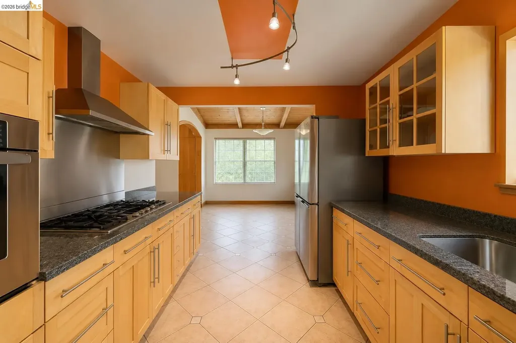 2915 Benvenue Avenue Berkeley CA 94705