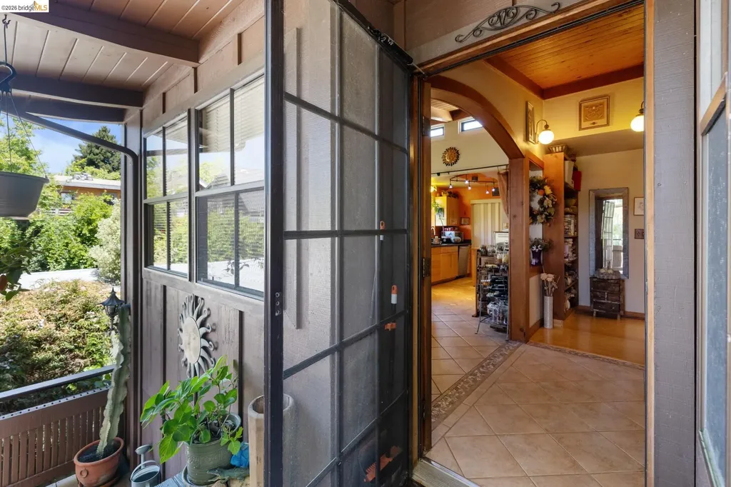 2915 Benvenue Avenue Berkeley CA 94705