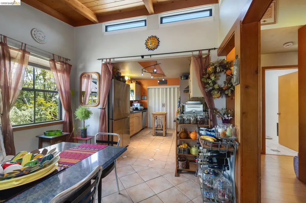 2915 Benvenue Avenue Berkeley CA 94705