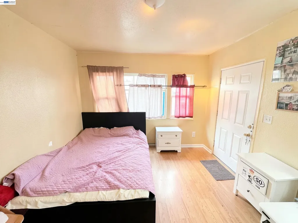 2051 23rd Avenue Oakland CA 94606