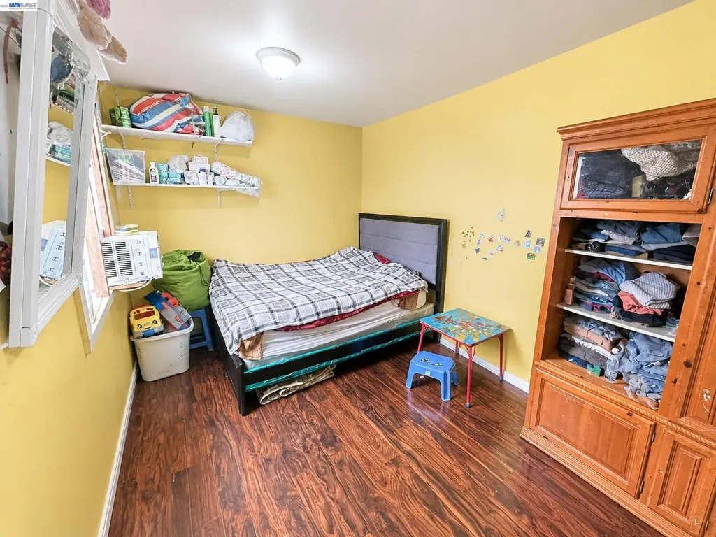 2051 23rd Avenue Oakland CA 94606