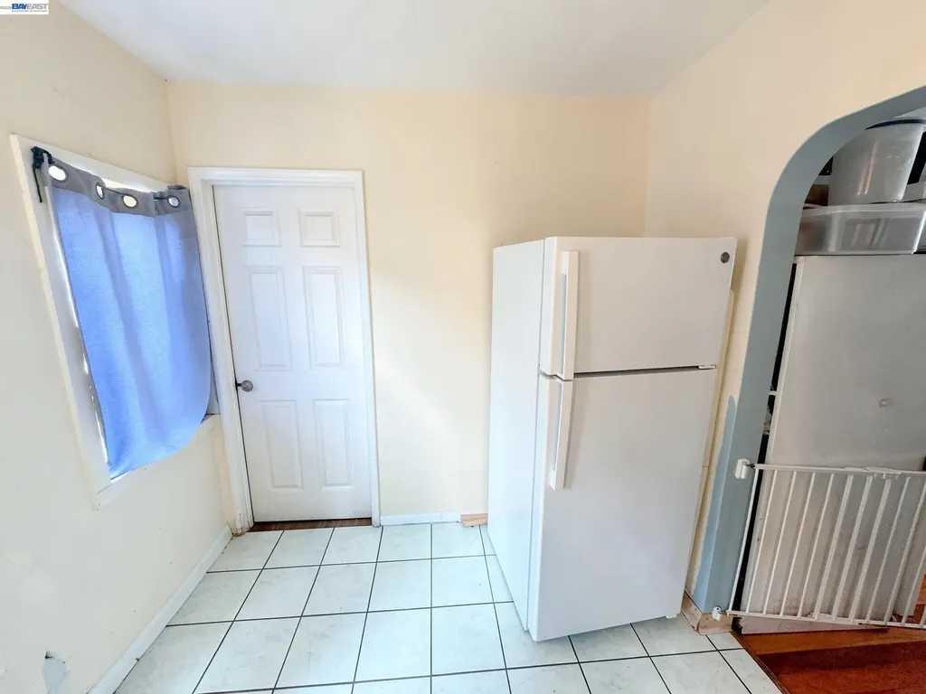 2051 23rd Avenue Oakland CA 94606