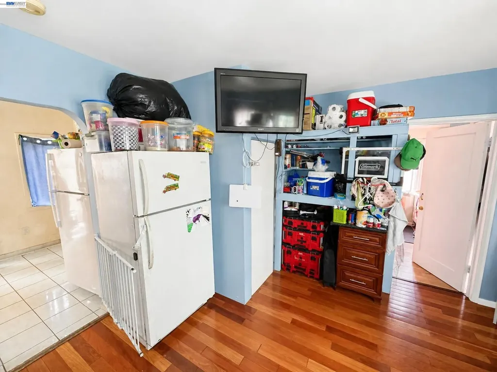 2051 23rd Avenue Oakland CA 94606