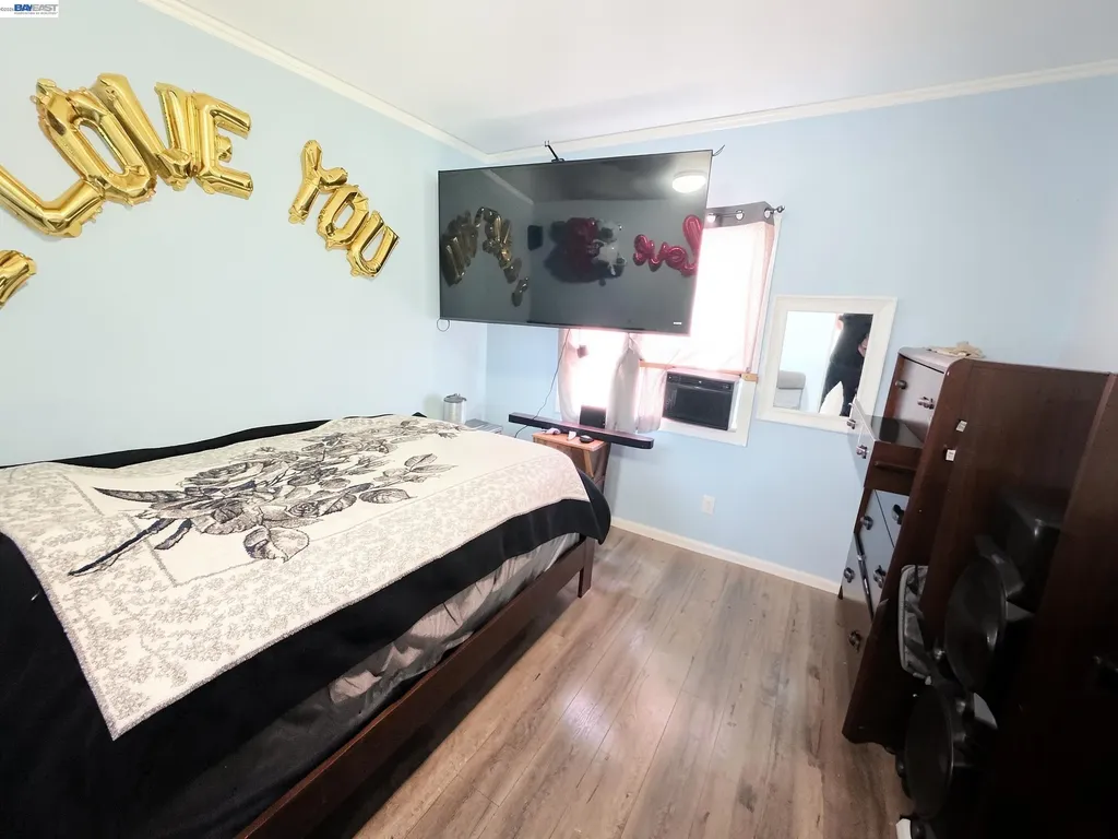 2051 23rd Avenue Oakland CA 94606