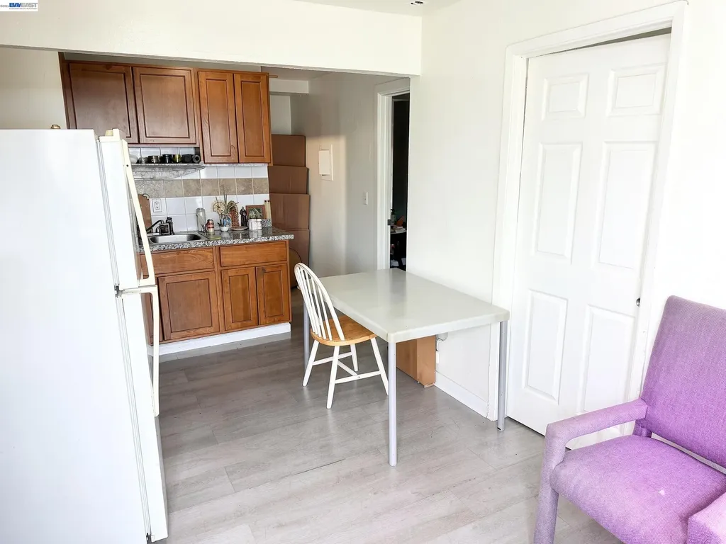 2051 23rd Avenue Oakland CA 94606