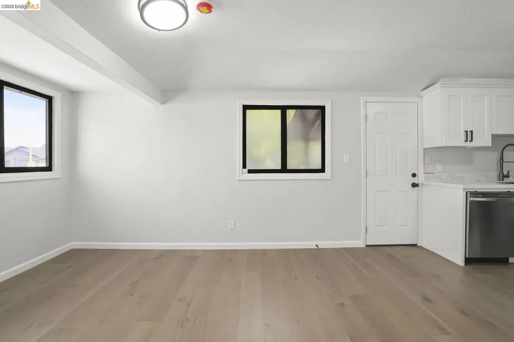 1937 98th Avenue Oakland CA 94603