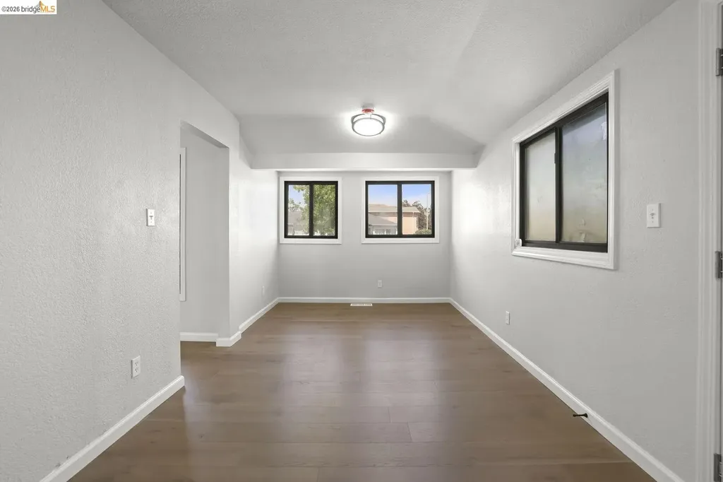 1937 98th Avenue Oakland CA 94603