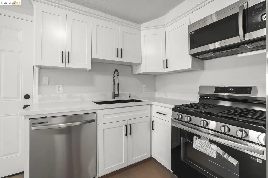 1937 98th Avenue Oakland CA 94603
