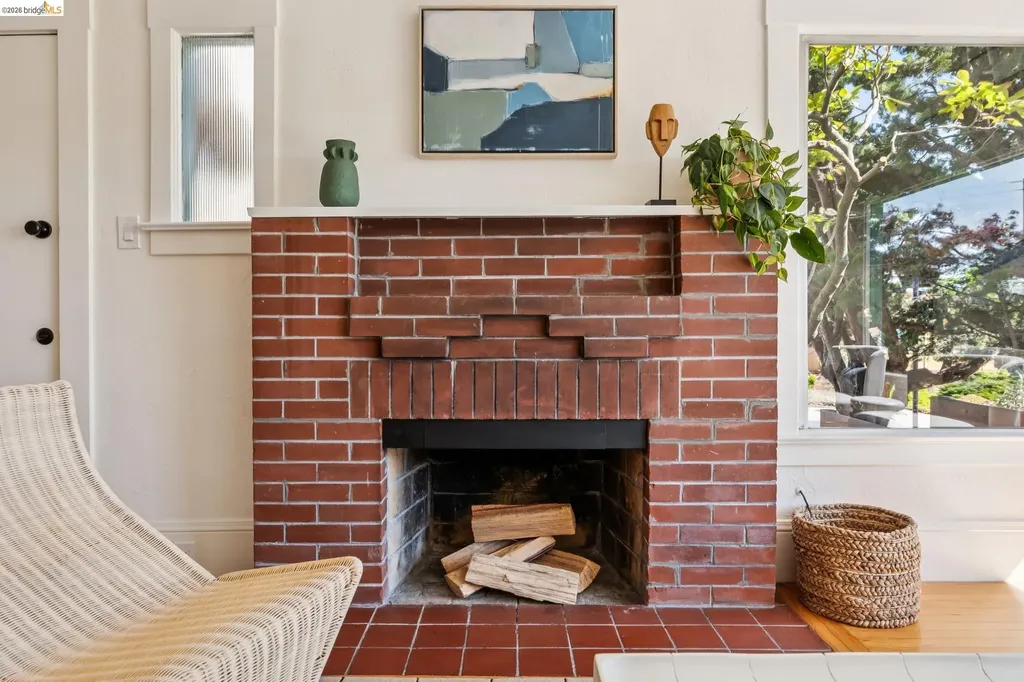 5439 Barrett Avenue El Cerrito CA 94530