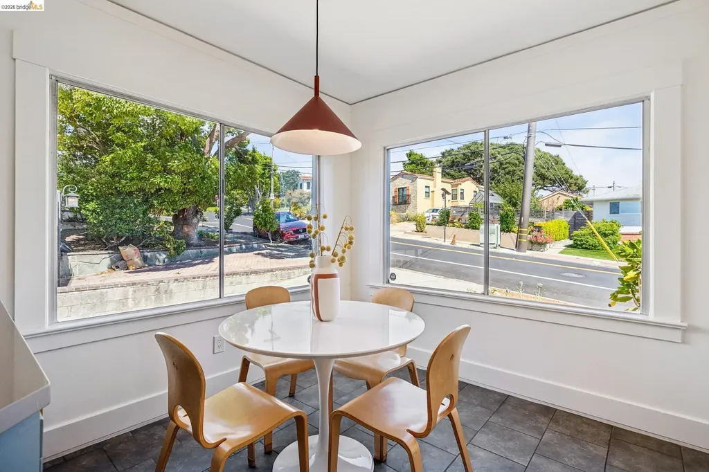 5439 Barrett Avenue El Cerrito CA 94530