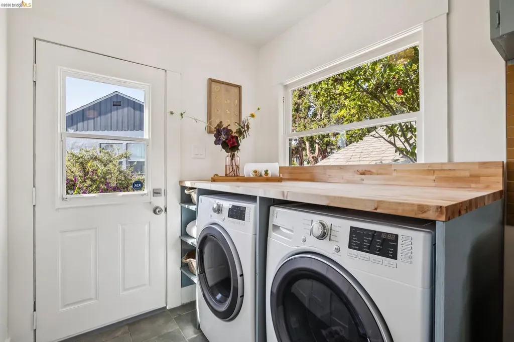5439 Barrett Avenue El Cerrito CA 94530